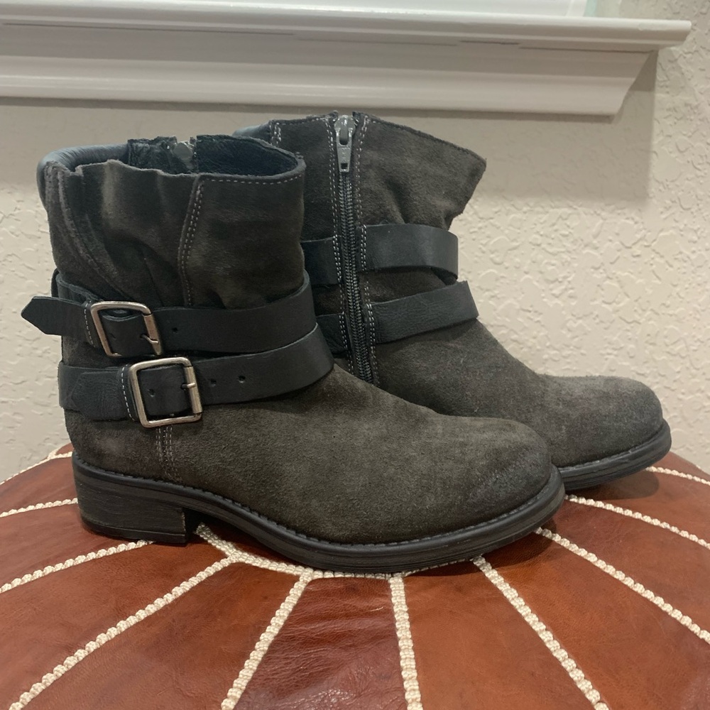 Steve Madden Black Combat Boots with Rugged Sole